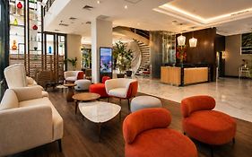 Sol De Oro Hotel & Suites